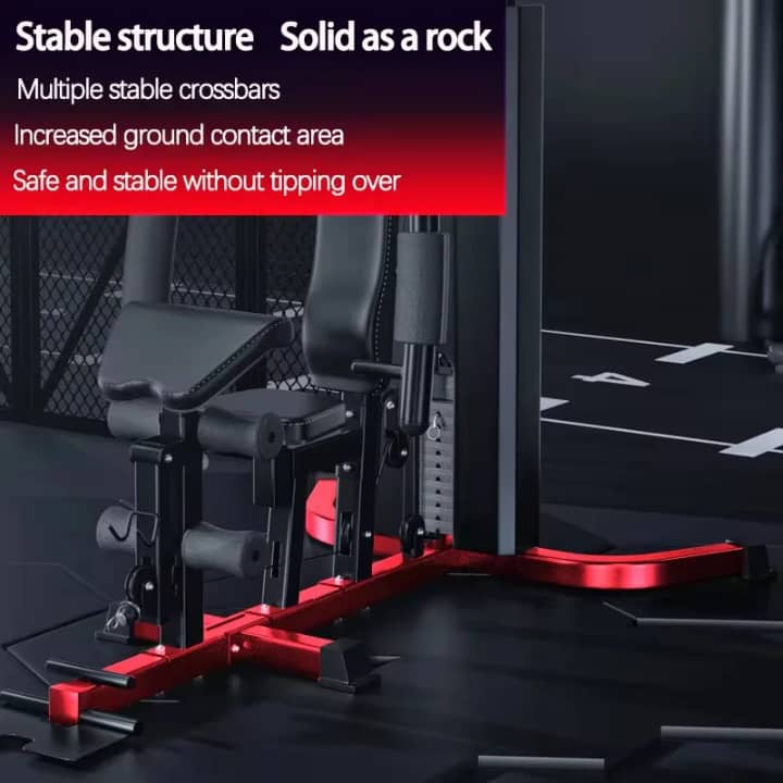 Multifunctional Strength Training Machine 多功能力量训练器